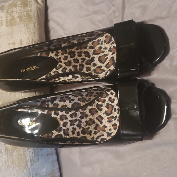 💥3/25$ Cute peeptoe black heels - Picture 2 of 6